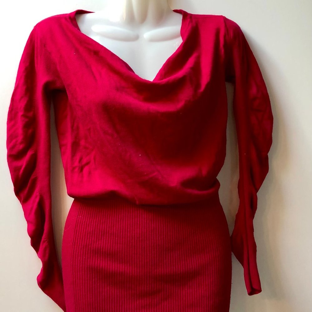 Rouched sleeve wool sweater